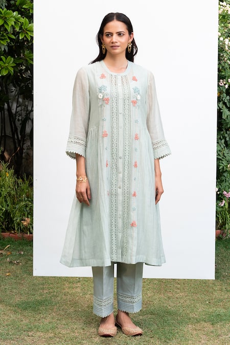 OMI Green Chanderi, Cotton Satin Lace, Embroidery Floral Thread Work Kurta Pant Set Online at Aza Fashions OMI_Green Chanderi, Cotton Satin Lace, Embroidery Floral Thread Work Kurta Pant Set _Online_at_Aza_Fashions