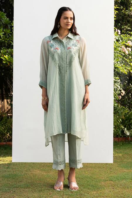 OMI Green Chanderi, Cotton Satin Lace, Embroidery Floral Work Kurta Pant Set Online at Aza Fashions OMI_Green Chanderi, Cotton Satin Lace, Embroidery Floral Work Kurta Pant Set _Online_at_Aza_Fashions