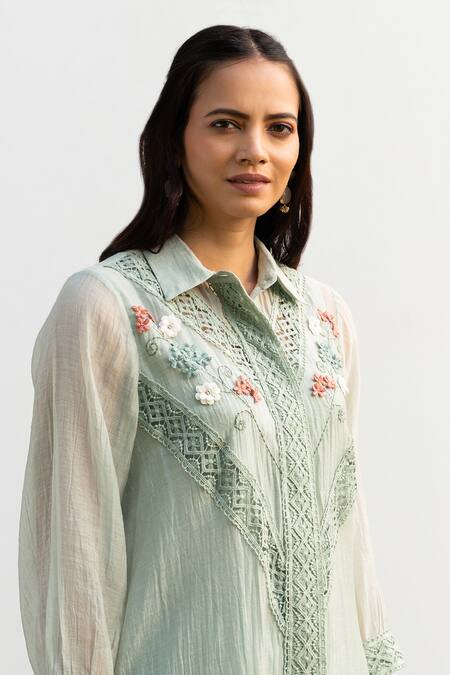 OMI Green Chanderi, Cotton Satin Lace, Embroidery Floral Work Kurta Pant Set at Aza Fashions OMI_Green Chanderi, Cotton Satin Lace, Embroidery Floral Work Kurta Pant Set _at_Aza_Fashions