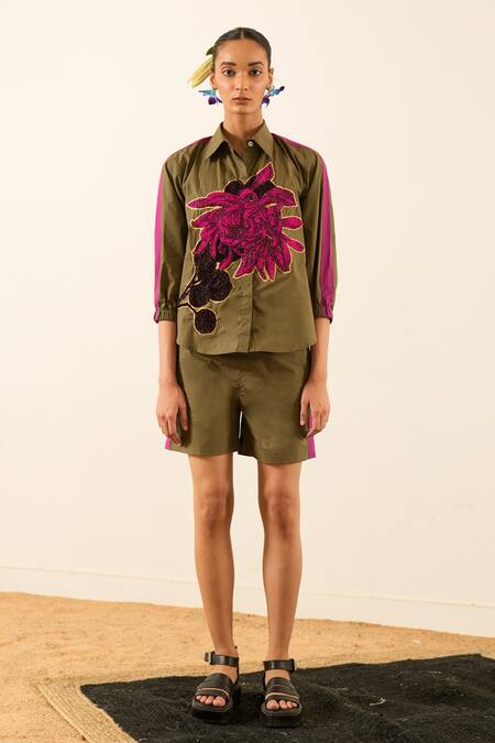 Urban Life_Green Cotton Poplin Machine Embroidery Floral Collar Shirt _Online_at_Aza_Fashions
