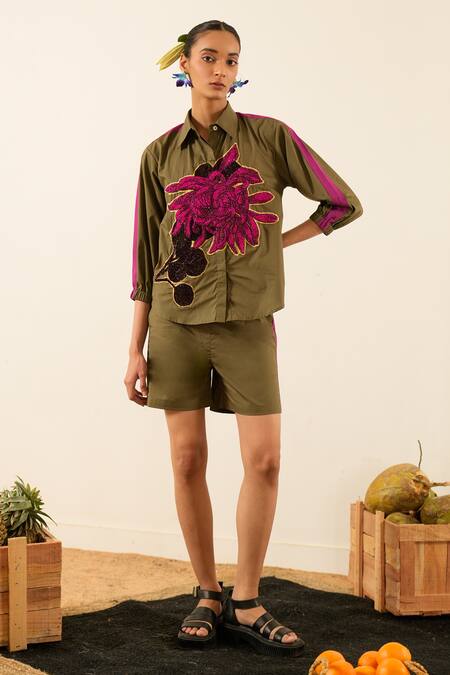 Buy_Urban Life_Green Cotton Poplin Machine Embroidery Floral Collar Shirt _Online_at_Aza_Fashions