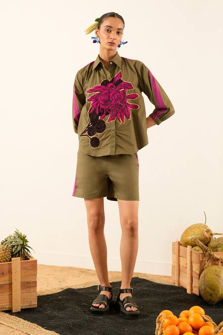 Urban Life_Green Cotton Poplin Machine Embroidery Floral Collar Shirt _at_Aza_Fashions