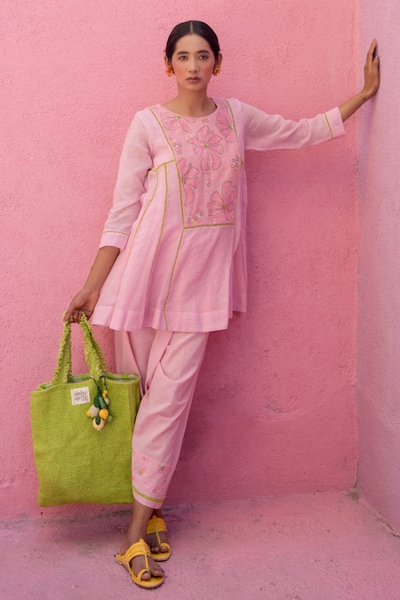 Nimbu Mirchi Pink Cotton Kota Embroidery Blossom Round Neck Yoke Short Kurta With Salwar