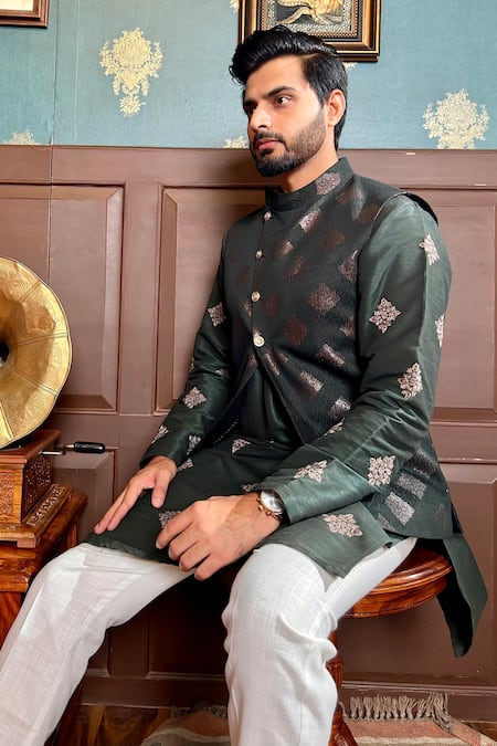 Shop The House Of Diwans Green Polyester, Viscose, Cotton, Silk Embroidery Floral Bundi Kurta Set at Aza Fashions Shop_The House Of Diwans_Green Polyester, Viscose, Cotton, Silk Embroidery Floral Bundi Kurta Set _at_Aza_Fashions