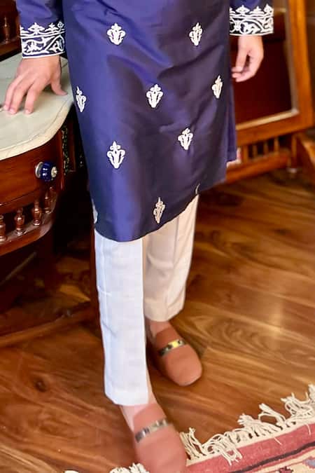 The House Of Diwans Blue Cotton, Silk Embroidery Floral Kurta With Pant Pyjama Online at Aza Fashions The House Of Diwans_Blue Cotton, Silk Embroidery Floral Kurta With Pant Pyjama _Online_at_Aza_Fashions