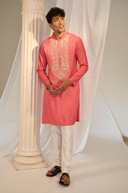 Soniya G X AZA_Pink Handloom Cotton Embroidery Floral Kurta Set _at_Aza_Fashions