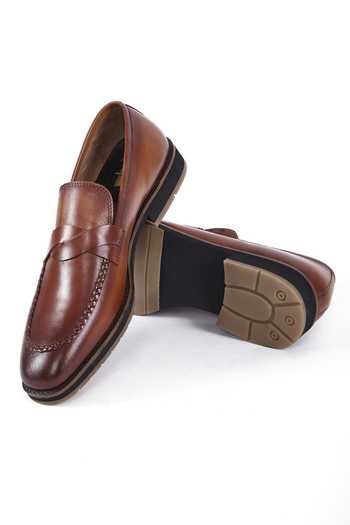 Shop Hats Off Accessories Brown Solid Slip-on Loafers at Aza Fashions Shop_Hats Off Accessories_Brown Solid Slip-on Loafers_at_Aza_Fashions