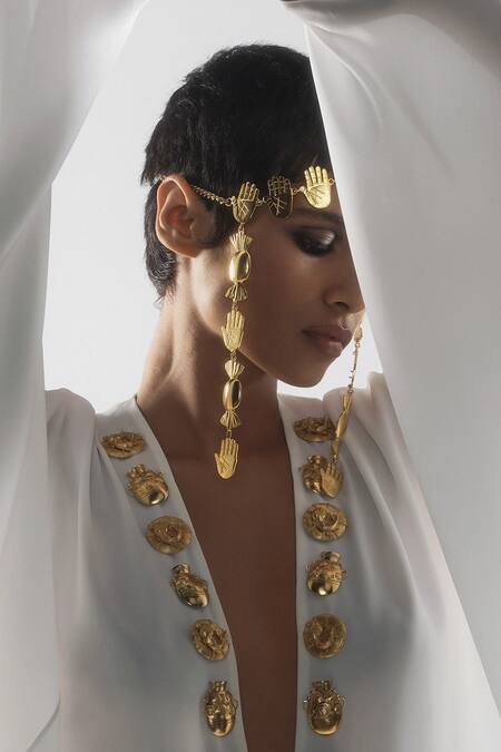 Buy_Masaba_White Georgette Embroidery Plunge Neck The Rann Mascot Embellished Kaftan _Online_at_Aza_Fashions