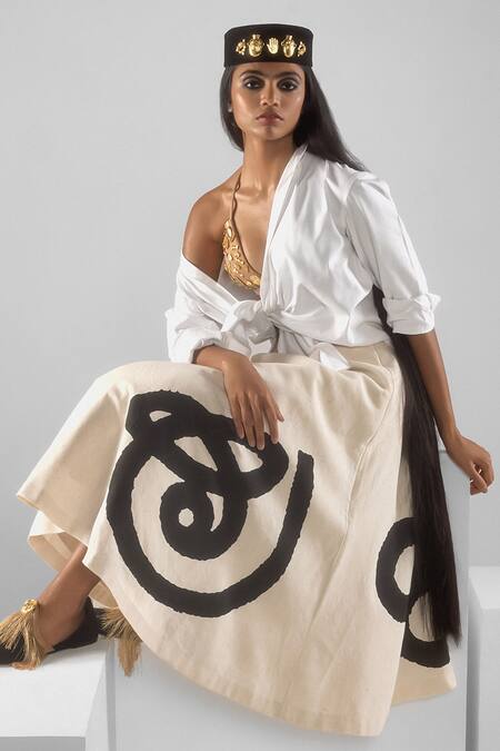 Masaba White Cotton Embroidery Collared The Not So Classic Placement Embellished Shirt at Aza Fashions Masaba_White Cotton Embroidery Collared The Not So Classic Placement Embellished Shirt _at_Aza_Fashions