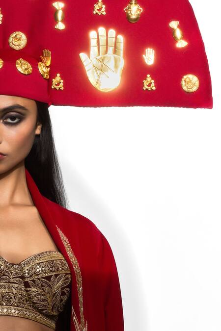 Masaba_Red Crepe Zari, Foil Printing Sweetheart The India Ganesha Jacket Skorts Set _Online_at_Aza_Fashions