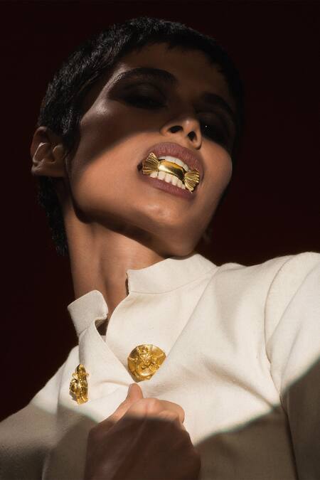 Masaba_Ivory Organza Embroidery Collared The Glass Toffee Hand Kurta _Online_at_Aza_Fashions