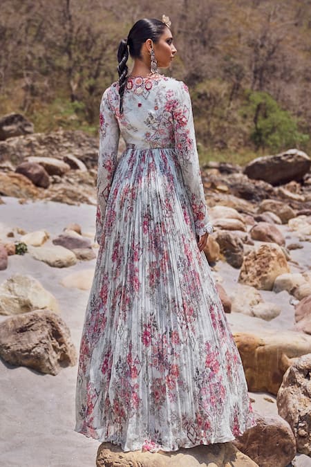 Shop Ridhima Bhasin Grey Organza, Chiffon Embroidery V-neck Nousha Printed Anarkali With Dupatta at Aza Fashions Shop_Ridhima Bhasin_Grey Organza, Chiffon Embroidery V-neck Nousha Printed Anarkali With Dupatta _at_Aza_Fashions