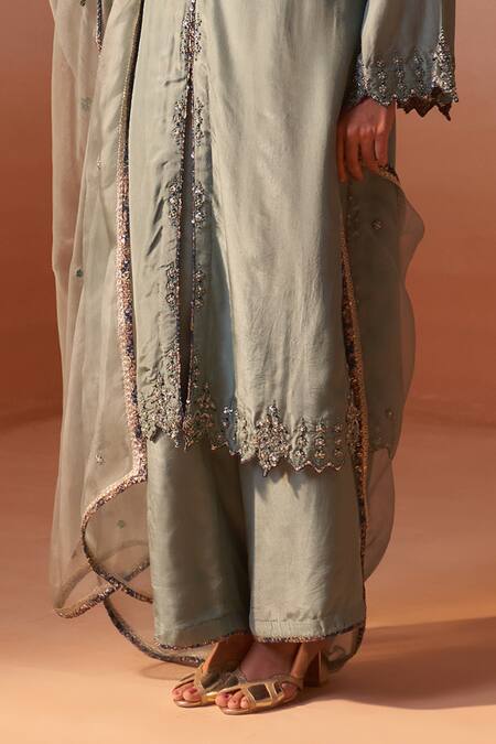 Nitika Gujral Green Silk, Organza Embroidery, Zari V-neck Bloom Kurta Palazzo Set Online at Aza Fashions Nitika Gujral_Green Silk, Organza Embroidery, Zari V-neck Bloom Kurta Palazzo Set _Online_at_Aza_Fashions