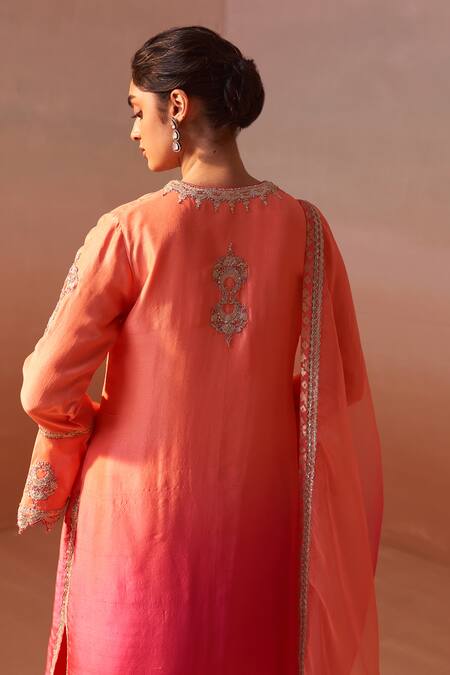 Shop Nitika Gujral Orange , Organza, Gul Zardozi And Mukaish Embroidered Kurta Pant Set Shop_Nitika Gujral_Orange , Organza, Gul Zardozi And Mukaish Embroidered Kurta Pant Set