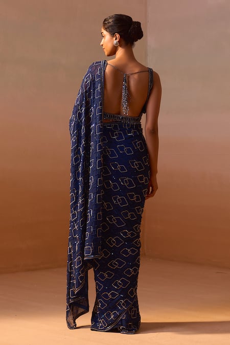 Nitika Gujral Geometric Embroidered Saree With Blouse 