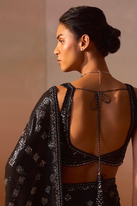 Nitika Gujral Geometric Embroidered Saree With Blouse 