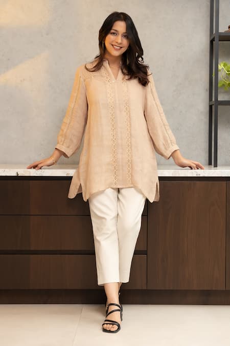 Omi Riso Floral Lace Embellished Tunic 