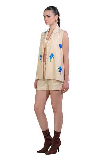 Shop_The Dramebaaz CO_Off White Cotton Denim Twill Embroidery Floral Applique Blazer Shawl Shorts Set _Online_at_Aza_Fashions