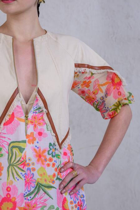 Buy The Dramebaaz CO White Art Twill Print Floral Round Bloom Burst Dress Online at Aza Fashions Buy_The Dramebaaz CO_White Art Twill Print Floral Round Bloom Burst Dress _Online_at_Aza_Fashions