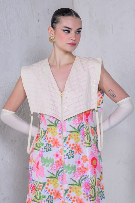 The Dramebaaz CO_White Art Twill Print Floral V-neck Daisy Dazzle Dress _at_Aza_Fashions