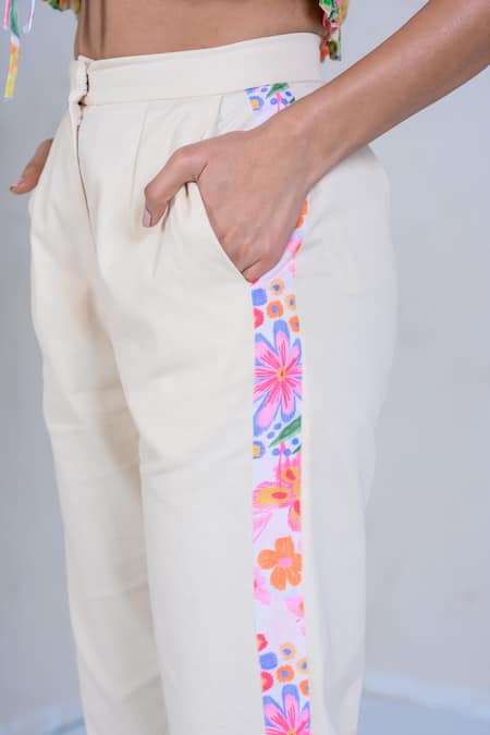 Shop_The Dramebaaz CO_White Art Twill Print Floral V-neck Fairy Floss Crop Top With Pant _Online_at_Aza_Fashions