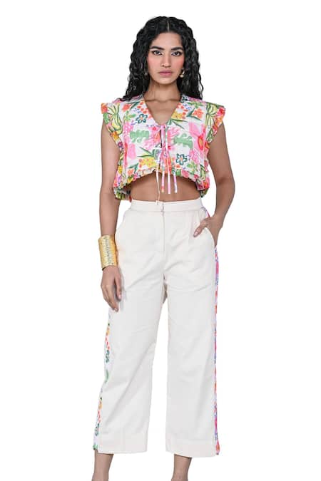 Buy_The Dramebaaz CO_White Art Twill Print Floral V-neck Fairy Floss Crop Top With Pant 