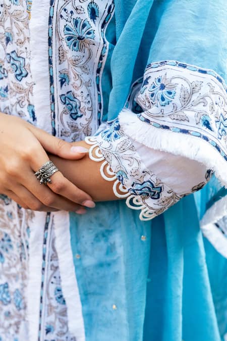 Buy_Maison Shefali_Ivory Cotton, Chanderi, Kota Doria Lace V-neck Gathered Kurta Sharara Set 