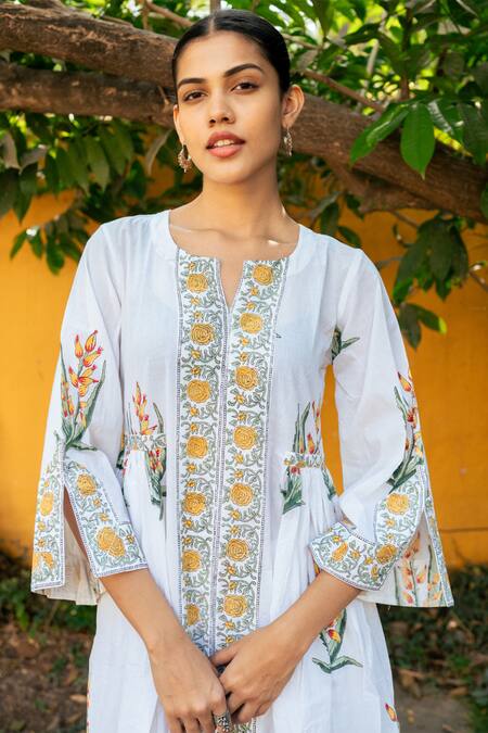 Maison Shefali_Ivory Cotton, Chanderi, Kota Doria Floral Hand Block Print Kurta And Pant Set _at_Aza_Fashions