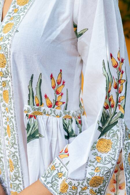 Buy_Maison Shefali_Ivory Cotton, Chanderi, Kota Doria Floral Hand Block Print Kurta And Pant Set 