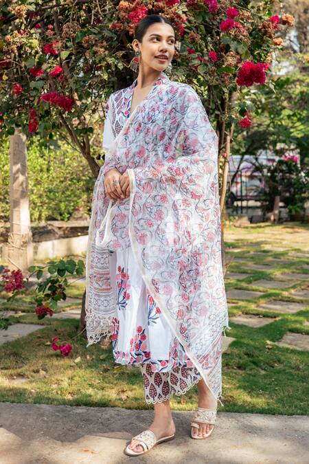 Maison Shefali_Ivory Cotton, Chanderi, Kota Doria Floral Boota Print Kurta Straight Pant Set _Online_at_Aza_Fashions