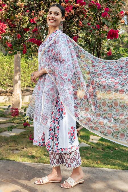 Shop_Maison Shefali_Ivory Cotton, Chanderi, Kota Doria Floral Boota Print Kurta Straight Pant Set 