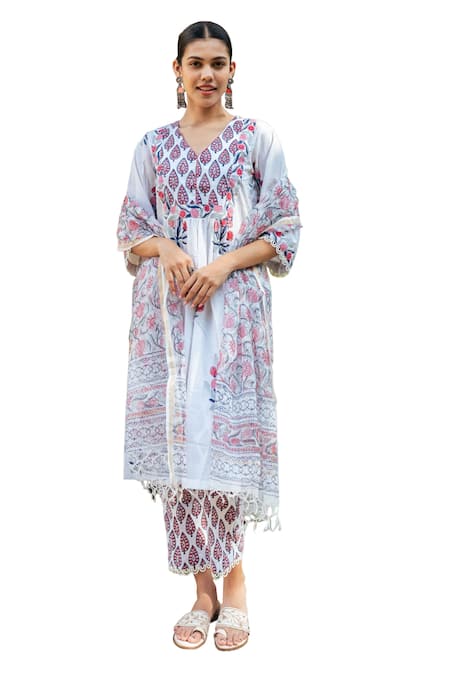 Maison Shefali Ivory Cotton, Chanderi, Kota Doria Hand Block Print Gathered Kurta Set Online at Aza Fashions Maison Shefali_Ivory Cotton, Chanderi, Kota Doria Hand Block Print Gathered Kurta Set _Online_at_Aza_Fashions