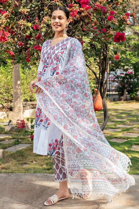 Maison Shefali Ivory Cotton, Chanderi, Kota Doria Hand Block Print Gathered Kurta Set at Aza Fashions Maison Shefali_Ivory Cotton, Chanderi, Kota Doria Hand Block Print Gathered Kurta Set _at_Aza_Fashions