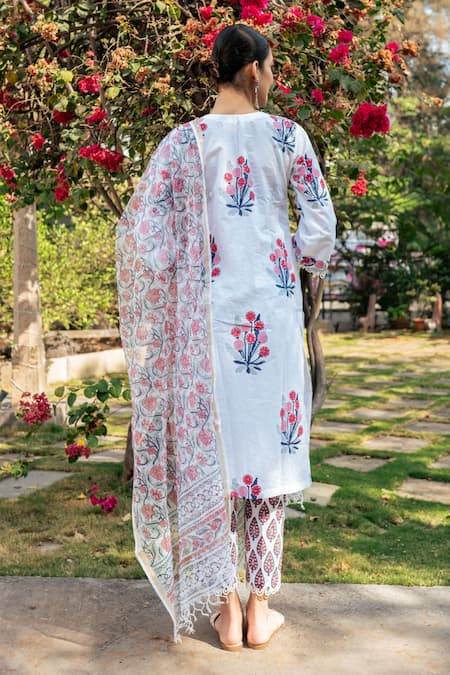 Shop Maison Shefali Ivory Cotton, Chanderi, Kota Doria Hand Block Print Gathered Kurta Set at Aza Fashions Shop_Maison Shefali_Ivory Cotton, Chanderi, Kota Doria Hand Block Print Gathered Kurta Set _at_Aza_Fashions