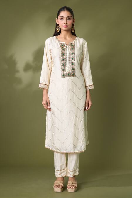 Khwaab By Sanjana Lakhani Ivory Silk, Georgette Lace Round Neck Chevron Pattern Kurta Pant Set Online at Aza Fashions Khwaab By Sanjana Lakhani_Ivory Silk, Georgette Lace Round Neck Chevron Pattern Kurta Pant Set_Online_at_Aza_Fashions