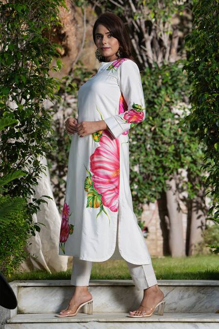 Studio Twelve 11_Ivory Chanderi Silk, Cotton, Lycra Beads Floral Hand Painted Kurta And Pant Set _at_Aza_Fashions