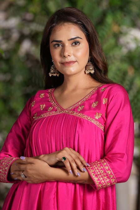 Buy_Studio Twelve 11_Pink Chanderi Silk, Cotton, Lycra Zari Embroidered Yoke Gathered Kurta With Pant 