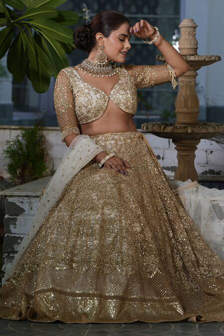 Buy_Studio Twelve 11_Beige Net, Linen Sequins, Embroidery Plunge Neck Floral And Lehenga Set 
