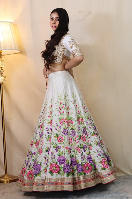Buy_Studio Twelve 11_Ivory Chanderi , Embroidery, Sequins Flower Hand Painted Lehenga Set 
