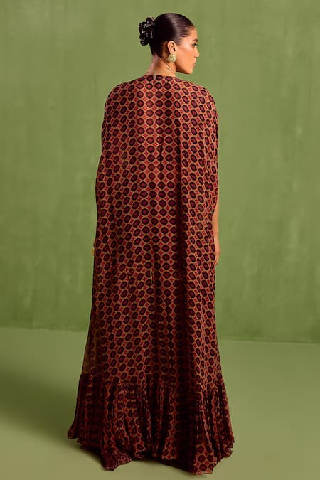 Neha Khullar Geometric Printed Asymmetric Cape Gharara Set 
