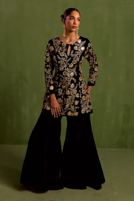 Neha Khullar Black Velvet Embroidered Dabka Keyhole Kurta With Sharara