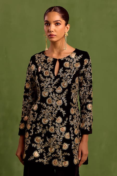 Neha Khullar Black Velvet, Crepe Sequins, Beads Keyhole Dabka Embroidered Kurta With Sharara Online at Aza Fashions Neha Khullar_Black Velvet, Crepe Sequins, Beads Keyhole Dabka Embroidered Kurta With Sharara _Online_at_Aza_Fashions