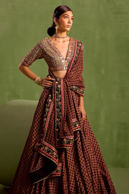 Buy_Neha Khullar_Black Organza, Crepe Beads, Mirrors, Cut Work Miniature Butti Print Lehenga Set _Online_at_Aza_Fashions