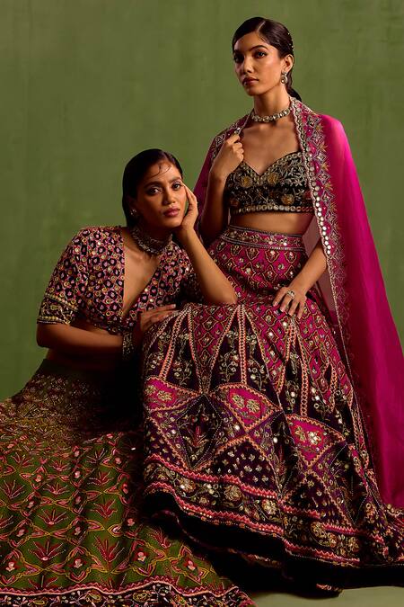 Shop Neha Khullar Green Organza, Crepe, Viscose Cut Work, Beads, Quatrefoil Hand Lehenga Set Shop_Neha Khullar_Green Organza, Crepe, Viscose Cut Work, Beads, Quatrefoil Hand Lehenga Set