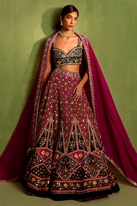 Neha Khullar Magenta Viscose Raw Silk Print Quatrefoil Sweetheart Neck Lehenga And Blouse Set