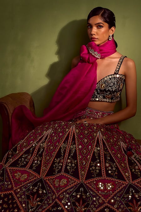 Shop Neha Khullar Magenta Organza, Crepe, Viscose Beads, Cut Quatrefoil Print Lehenga And Blouse Set Shop_Neha Khullar_Magenta Organza, Crepe, Viscose Beads, Cut Quatrefoil Print Lehenga And Blouse Set