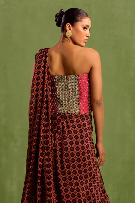 Neha Khullar Quatrefoil Print Pre-Draped Saree With Blouse 