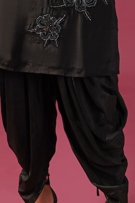 Buy_Two Sisters By Gyans_Black Crepe Cut Work, Floral Placement Embroidered Kurta And Dhoti Pant Set 