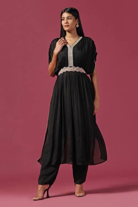 Two Sisters By Gyans_Black Georgette Embroidery V-neck Neckline Kaftan Tunic And Pant Set_Online_at_Aza_Fashions