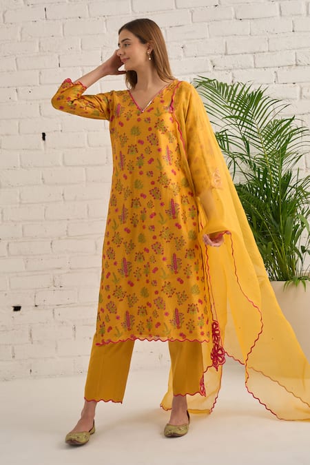 Bhawna Sethi Hyacinth Floral Print Kurta Set 